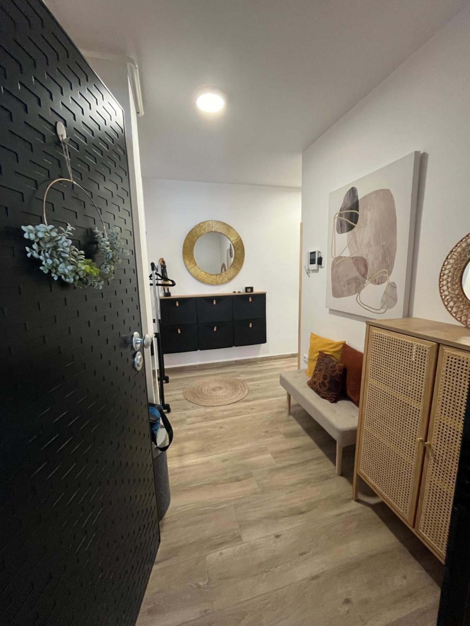 Apartman Sandra โนวากราดิชกา ภายนอก รูปภาพ
